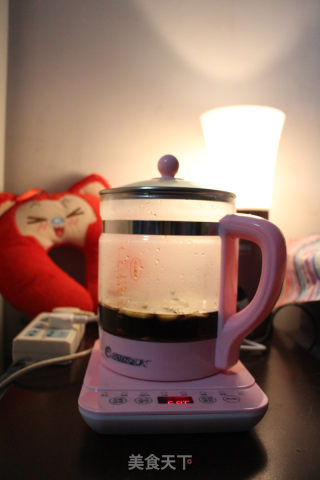 【驱寒热饮】姜汁可乐的做法步骤：5
