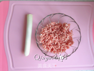 香菇酿肉的做法步骤：1