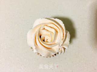 玫瑰花礼盒的做法步骤：15