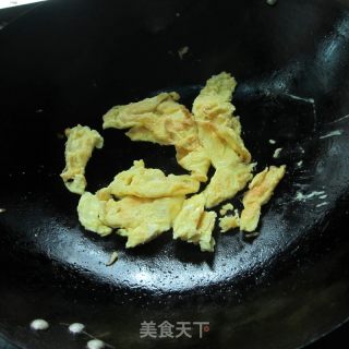 鸡蛋豆腐丁炒饭的做法步骤：5