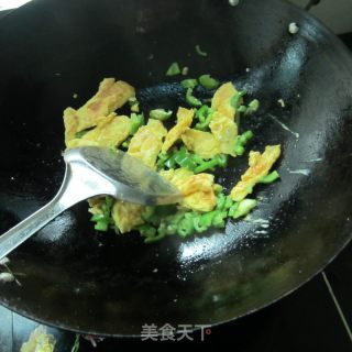 鸡蛋豆腐丁炒饭的做法步骤：7