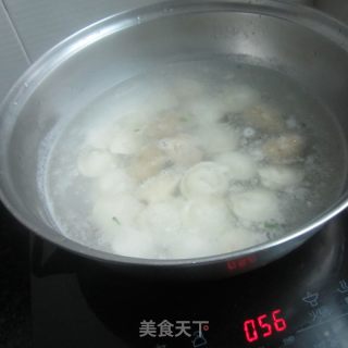 肉丸馄炖汤的做法步骤：5