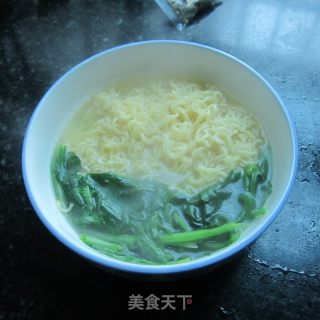 菠菜方便面的做法步骤：9