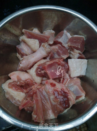 沙参玉竹煲鸭汤的做法步骤：2