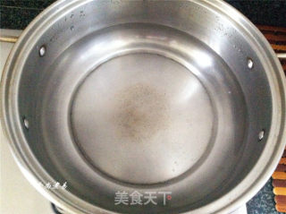 咖喱鱼蛋鲜虾面的做法步骤：5