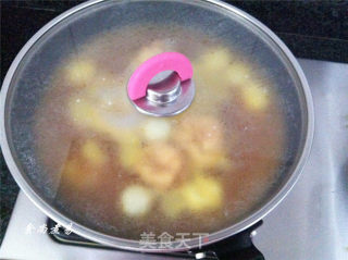 咖喱鱼蛋鲜虾面的做法步骤：13