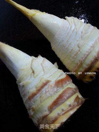 女孩心中的公主梦=挑战舌尖的极品农家土菜=红烧肉冬笋的做法步骤：3