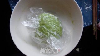 菠菜水饺的做法步骤：4