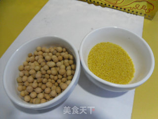 小米豆浆的做法步骤：1