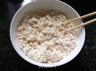 香煎咸肉饼的做法步骤：2
