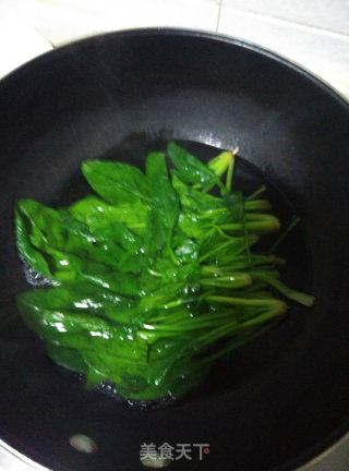 猪肝菠菜粥的做法步骤：4
