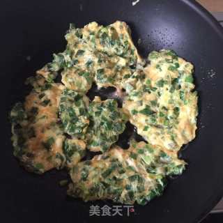 韭菜炒鸡蛋的做法步骤：6