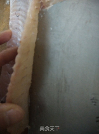 黑木耳鱼丸汤的做法步骤：2