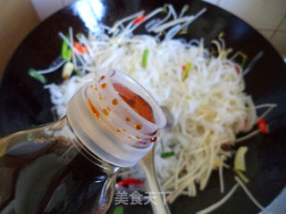 鸡蛋炒河粉的做法步骤：6