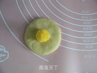 椰蓉蛋黄小餐包的做法步骤：5