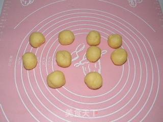 可爱的猫咪烧果子的做法步骤：3