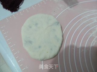 奶香豆沙小饼的做法步骤：4
