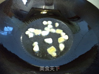 茶树菇炒兰豆的做法步骤：4