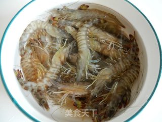 盐水基围虾的做法步骤：1