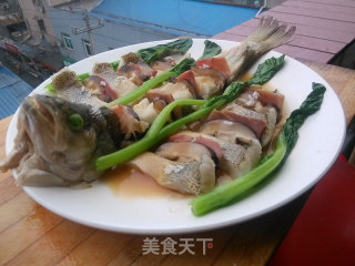麒麟鲈鱼的做法步骤：16