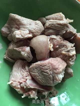 花生香菇羊肉汤的做法步骤：5