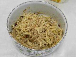 豆皮拌金针菇的做法步骤：6