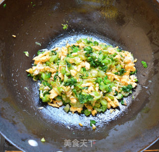 青菜鸭蛋包子的做法步骤：8