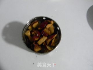 营养早餐——红枣豆浆的做法步骤：3