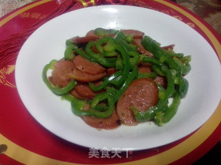家常的滋味（四）——脆皮烤肠炒青椒丝的做法步骤：7
