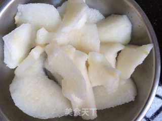川贝雪梨糖水的做法步骤：2