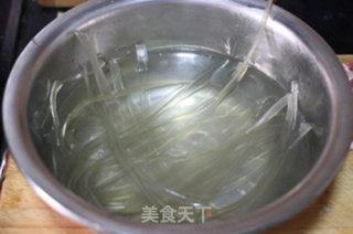 东北四大炖---小鸡炖蘑菇的做法步骤：5