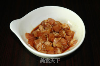 花开富贵—榨菜五彩福包的做法步骤：3