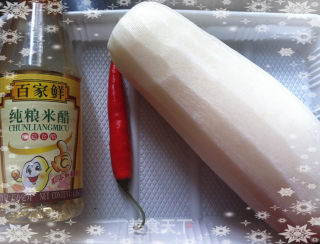 开胃小菜——酸辣萝卜片的做法步骤：1