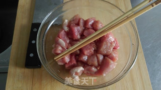 菠萝咕咾肉的做法步骤：1