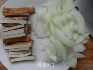 炒时蔬沙拉的做法步骤：3