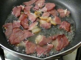 奶油腊肉炒豆苗 ♥ 腊肉不只是年菜 7的做法步骤：4