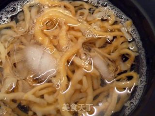 芥末西芹海蜇丝 ☆唬很大海蜇皮1的做法步骤：4