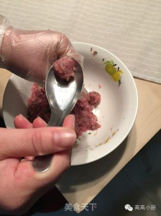 春天的味道---鲜蔬肉丸汤的做法步骤：2