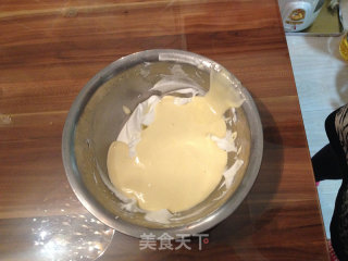 手绘草莓蛋糕卷的做法步骤：8