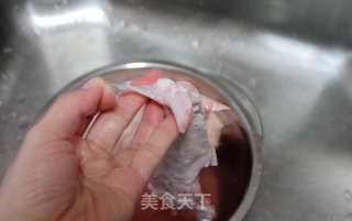 软糯抗衰的经典大菜：【红烧牛筋】（附卷卷葱丝的做法）的做法步骤：3
