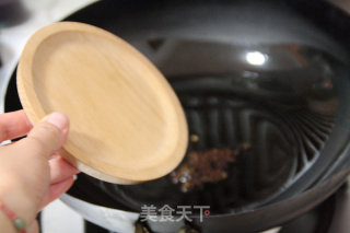 软糯抗衰的经典大菜：【红烧牛筋】（附卷卷葱丝的做法）的做法步骤：9