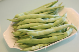 干煸四季豆的做法步骤：1