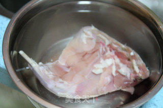 【黑椒烤兔腿】：别有滋味的荤中之素的做法步骤：2