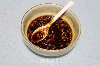 【黑椒烤兔腿】：别有滋味的荤中之素的做法步骤：4