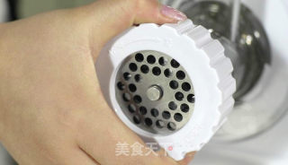 胡萝卜炸酱面的做法步骤：7