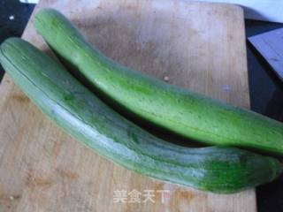 丝瓜清汤的做法步骤：1