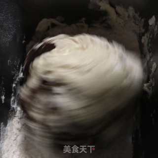 巧克力甜甜圈的做法步骤：5