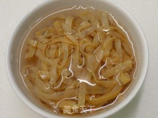 柠檬蜇皮白菜芯 ☆唬很大海蜇皮3的做法步骤：1