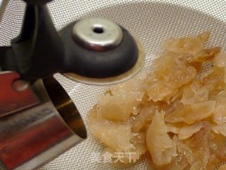 香醋木耳蜇头 ☆唬很大海蜇皮4的做法步骤：3