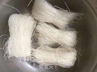 虾米粉丝的做法步骤：1